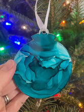 Charger l&#39;image dans la galerie, Ocean Waves 2 - Tactile Christmas Ornament